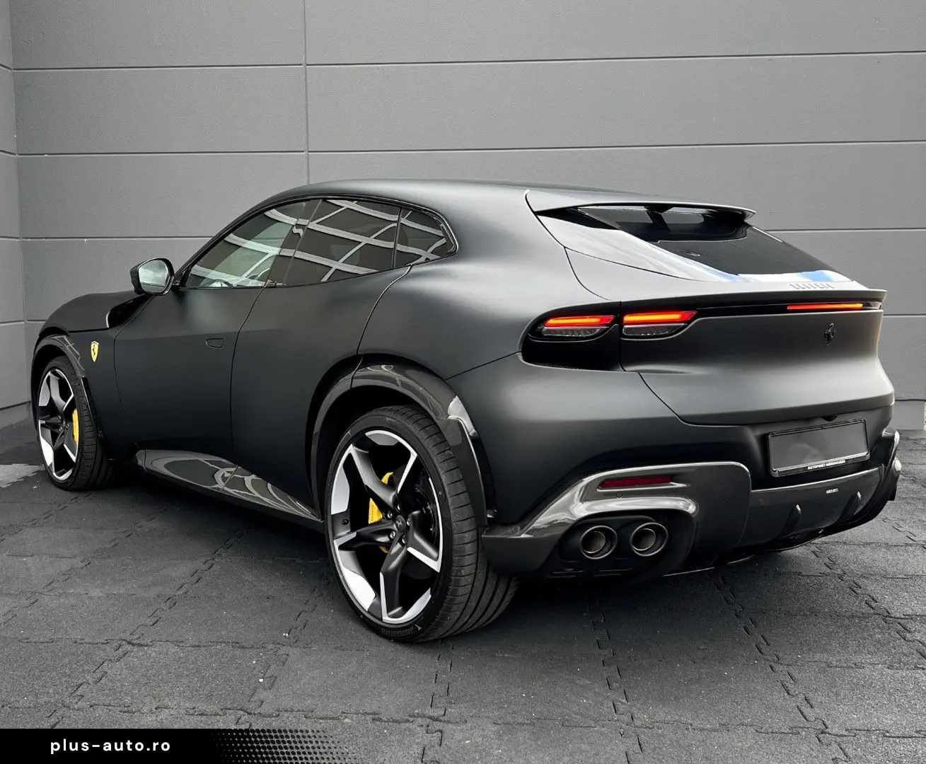 FERRARI Purosangue