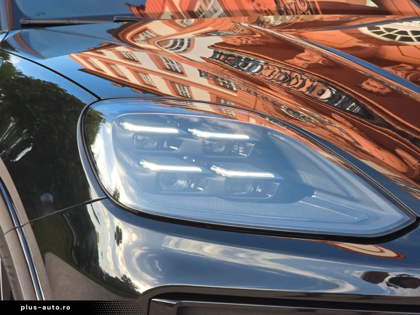 PORSCHE Cayenne Coupe GTS (Porsche Approved)