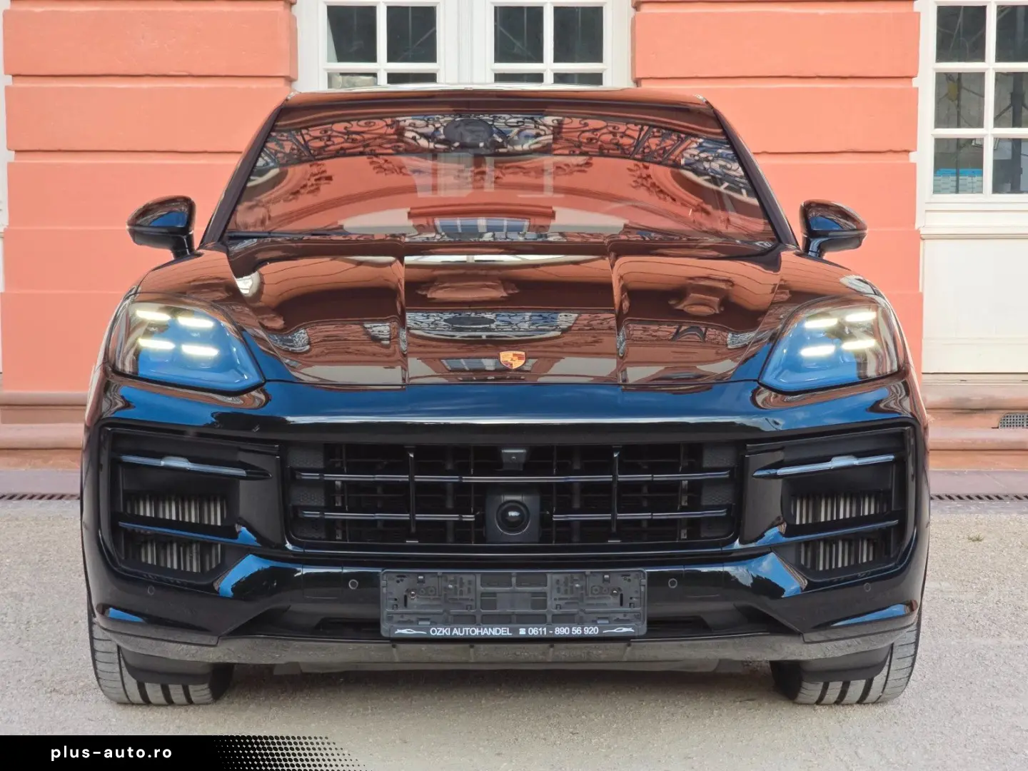 PORSCHE Cayenne Coupe GTS (Porsche Approved)