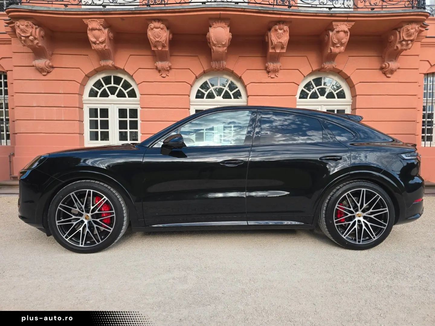 PORSCHE Cayenne Coupe GTS (Porsche Approved)