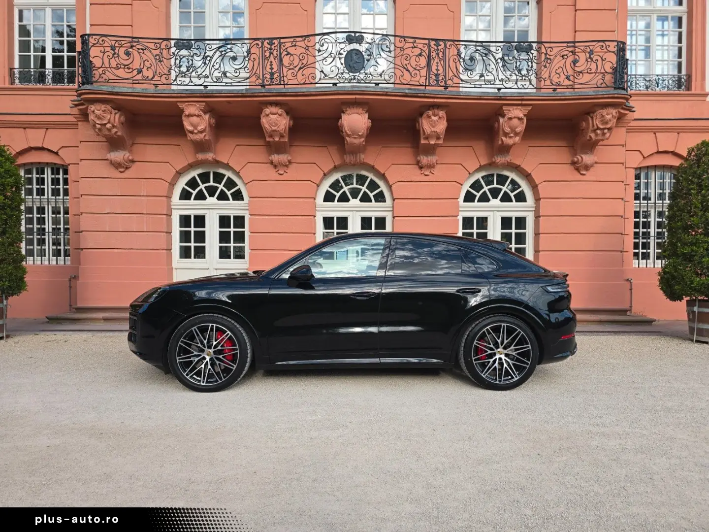 PORSCHE Cayenne Coupe GTS (Porsche Approved)