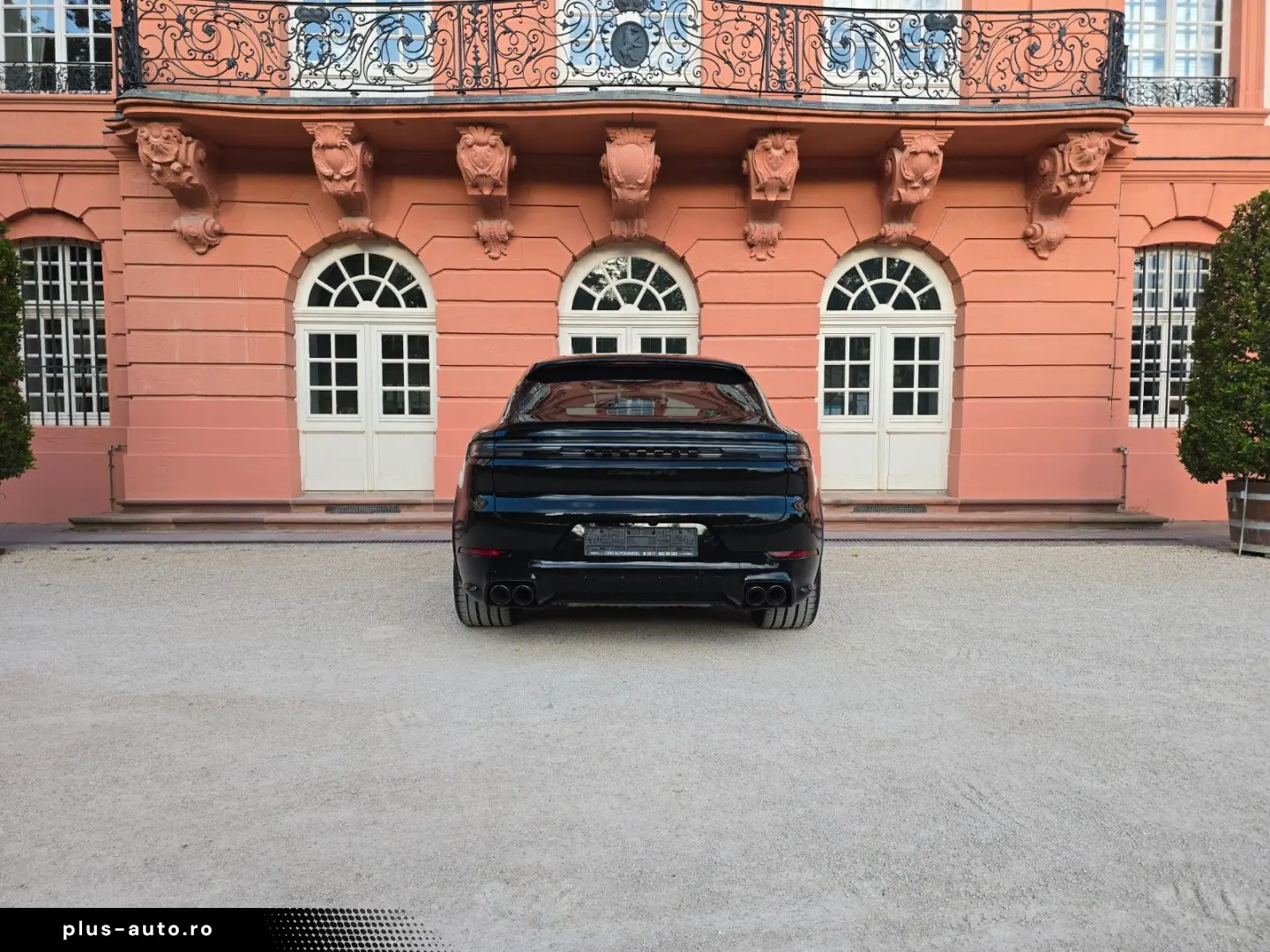 PORSCHE Cayenne Coupe GTS (Porsche Approved)