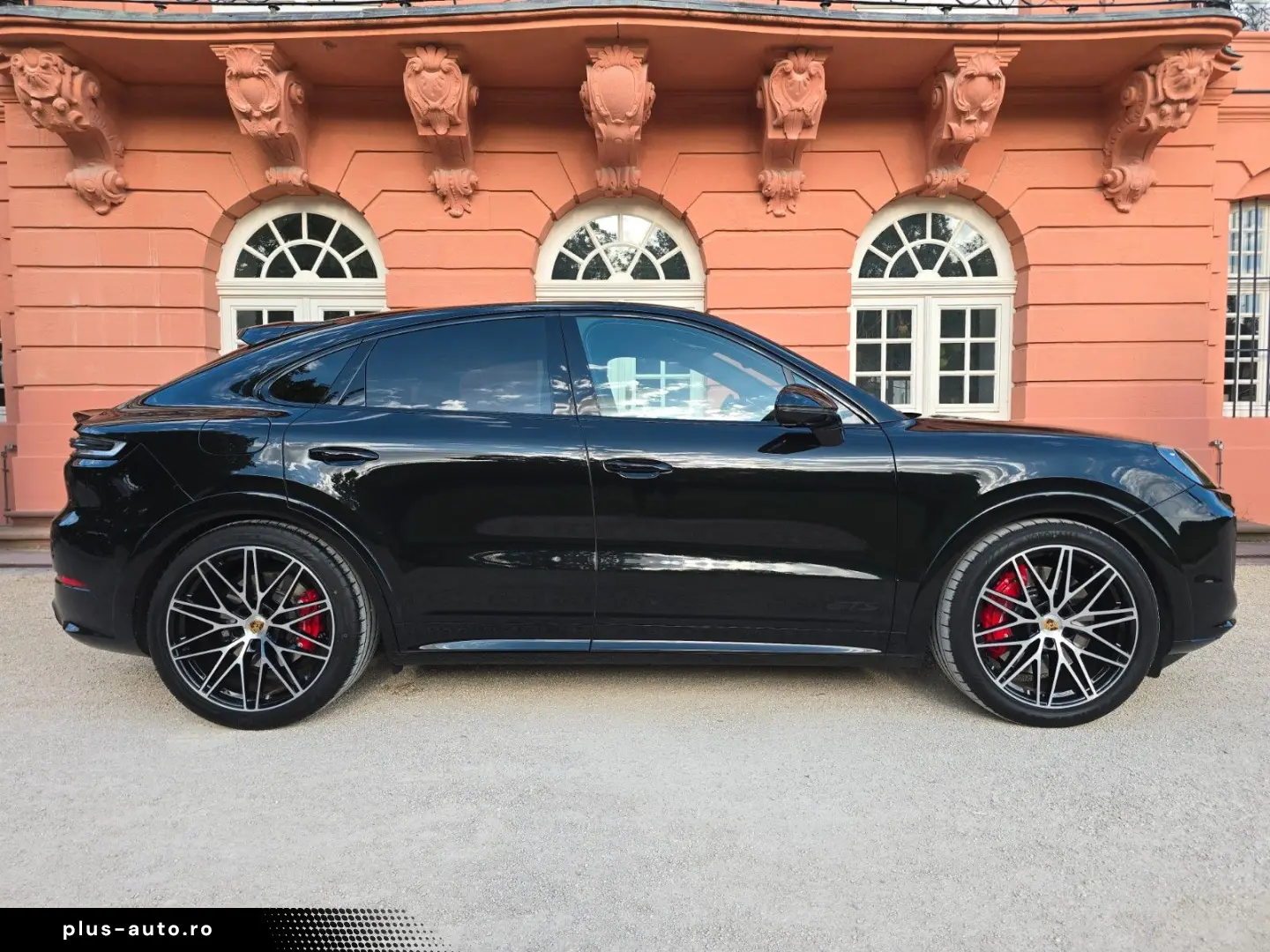 PORSCHE Cayenne Coupe GTS (Porsche Approved)