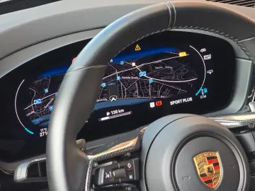 PORSCHE Cayenne Coupe GTS (Porsche Approved)