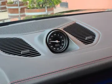 PORSCHE Cayenne Coupe GTS (Porsche Approved)