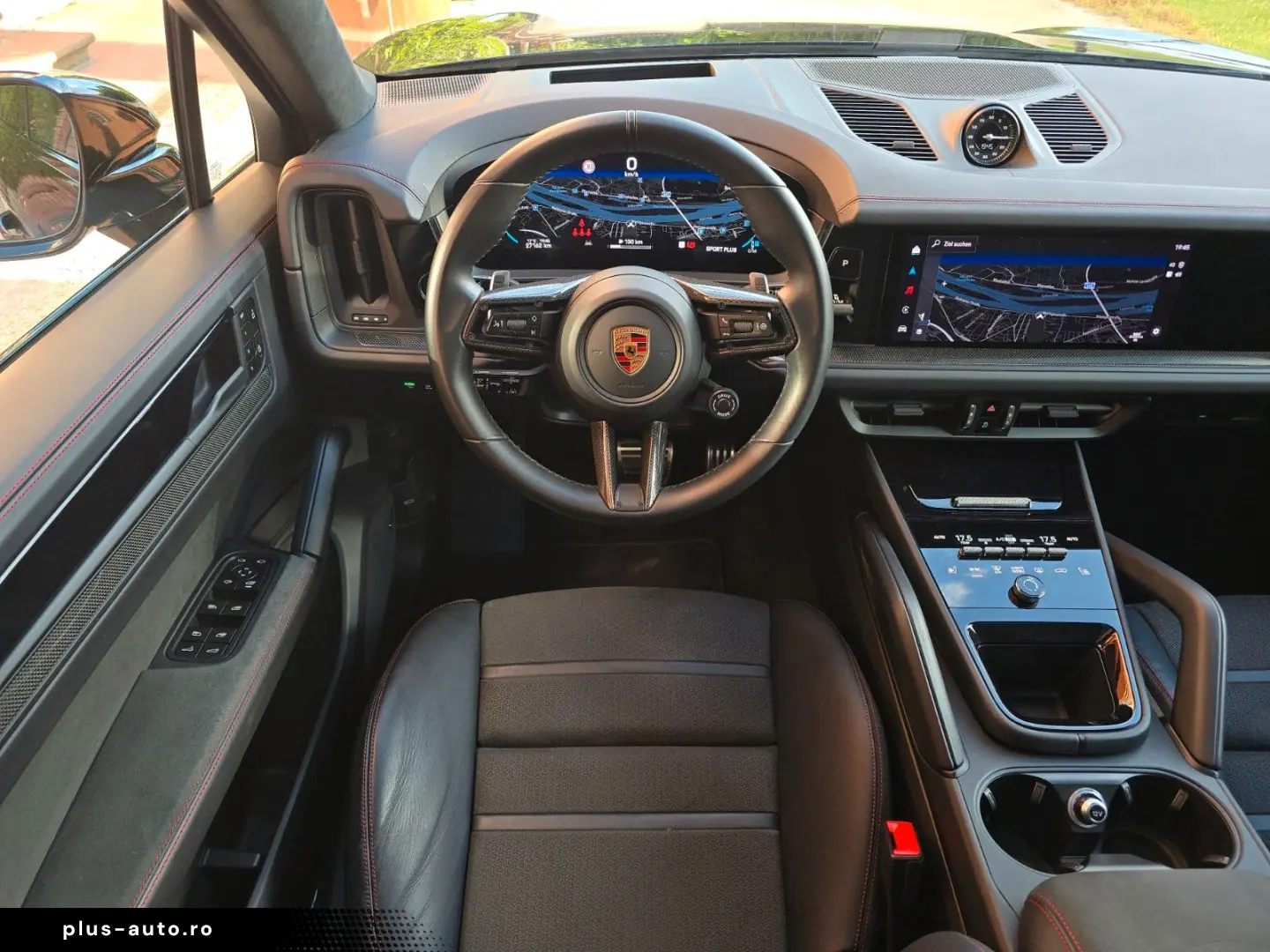 PORSCHE Cayenne Coupe GTS (Porsche Approved)