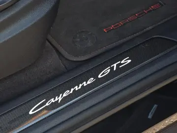 PORSCHE Cayenne Coupe GTS (Porsche Approved)