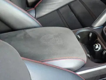 PORSCHE Cayenne Coupe GTS (Porsche Approved)