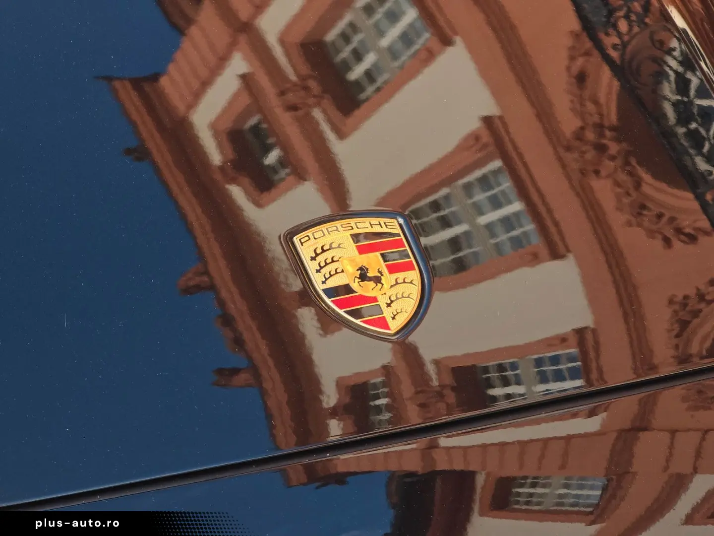 PORSCHE Cayenne Coupe GTS (Porsche Approved)