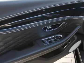 BENTLEY W12 BENTLEY WARRANTY MULLINER FIRST EDITION