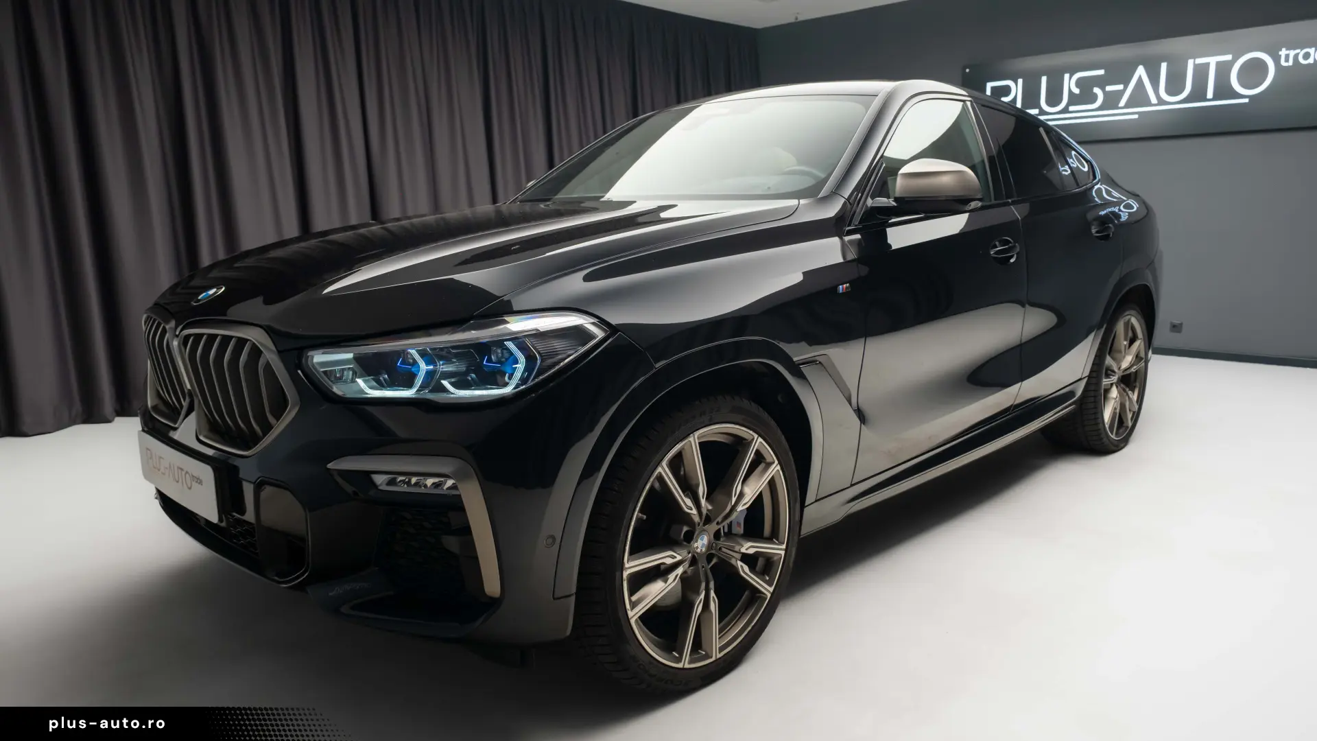 BMW X6 M50i