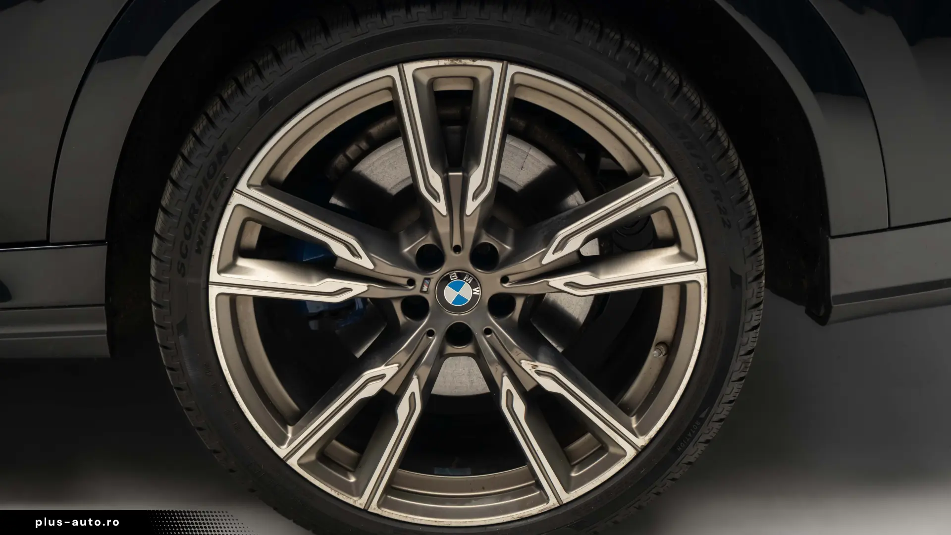 BMW X6 M50i