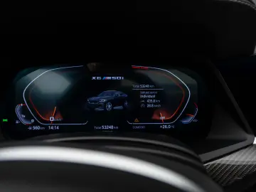 BMW X6 M50i