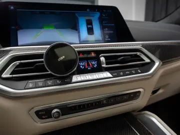 BMW X6 M50i