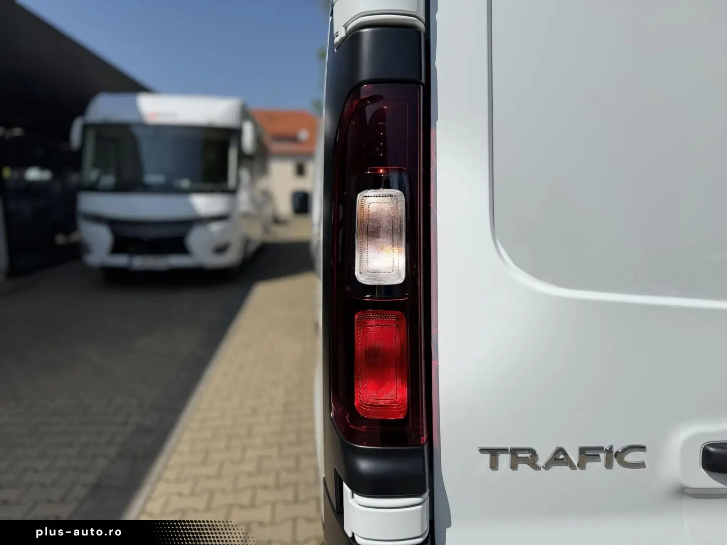 RENAULT Trafic Komfort L2H1 3 1t dCi 150PS LED KLIMA TP