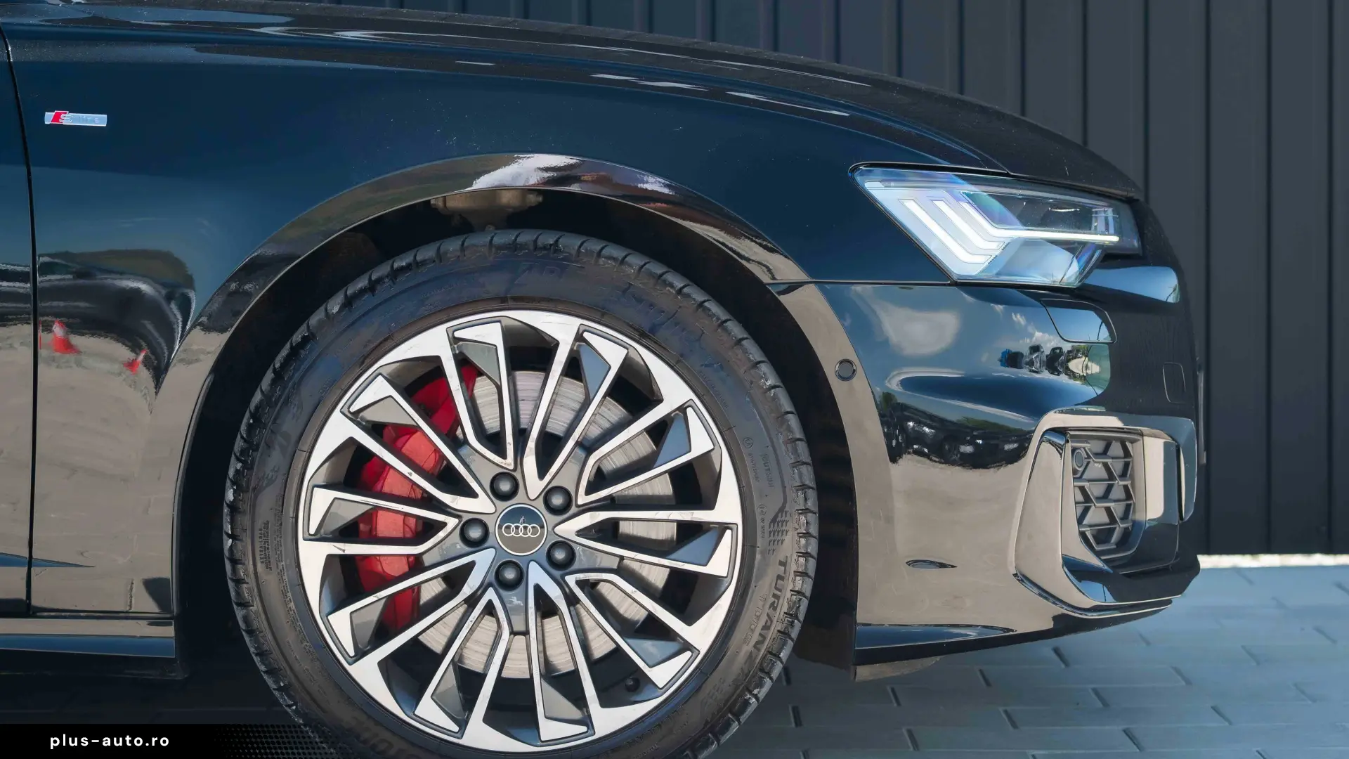 Audi A6 55 TFSIe Avant Quattro S-line