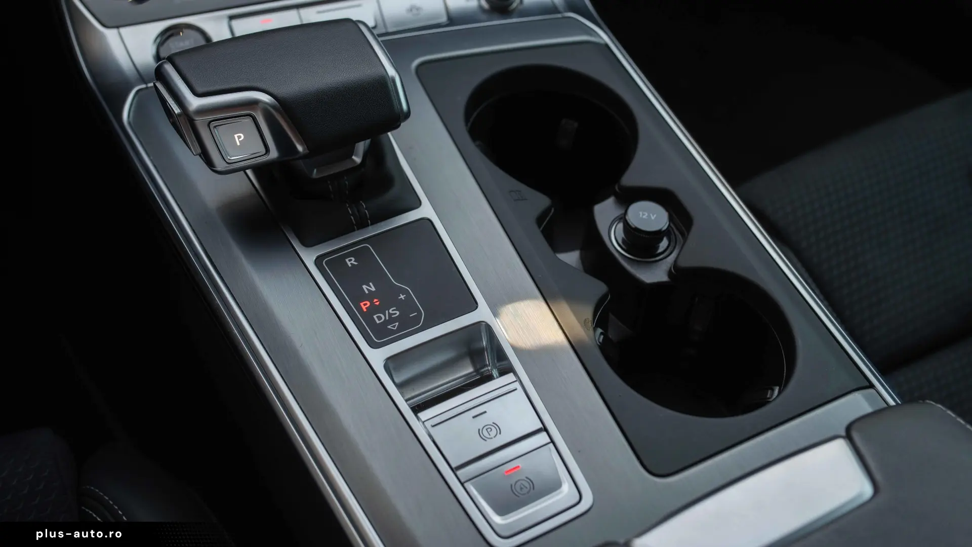 Audi A6 55 TFSIe Avant Quattro S-line