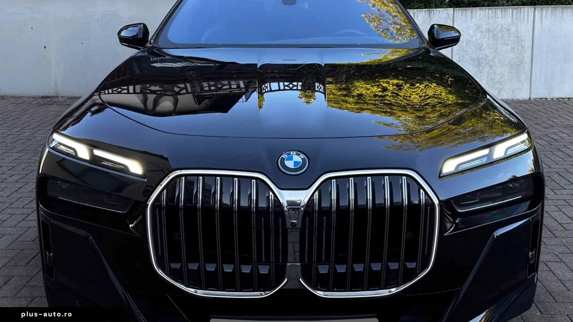 BMW 750e xDrive M TV Sky-Lounge Masaj Executive