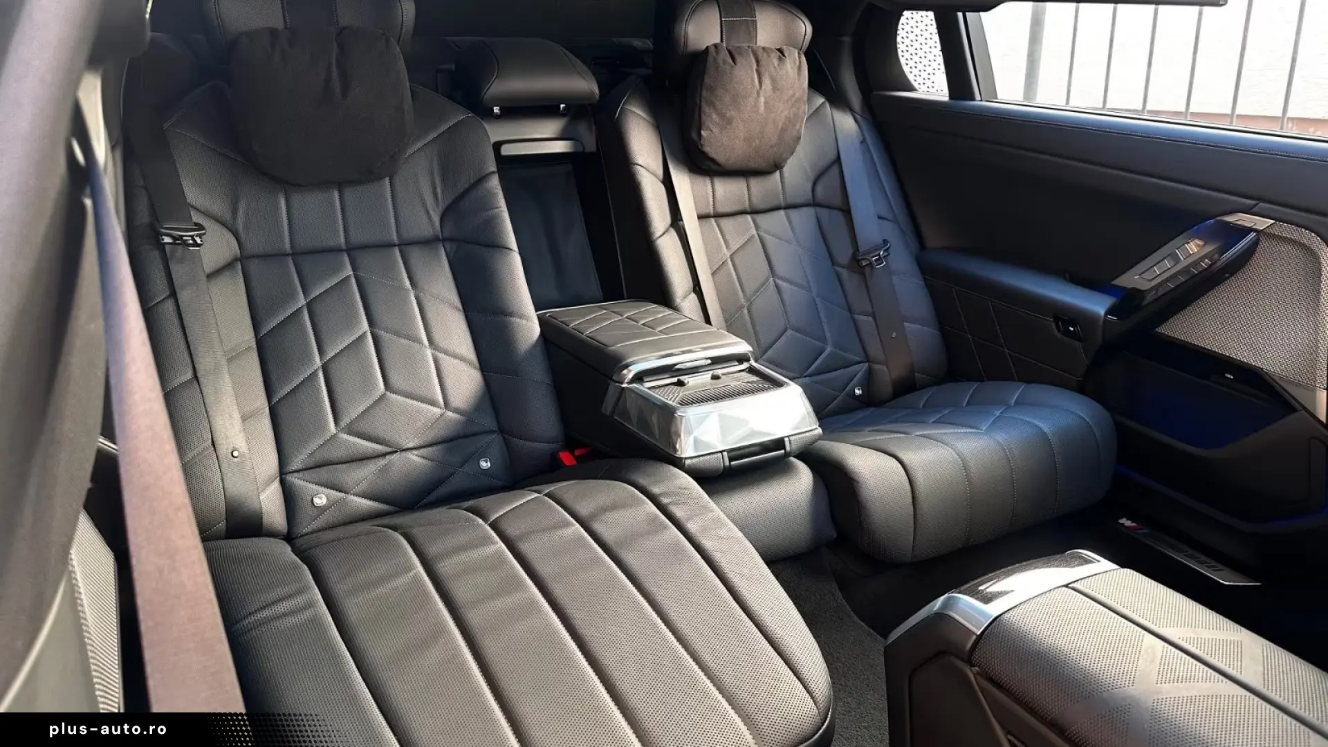 BMW 750e xDrive M TV Sky-Lounge Masaj Executive