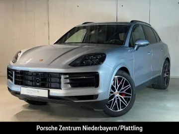 PORSCHE Cayenne S E-Hybrid  Hinterachslenkung  InnoDrive