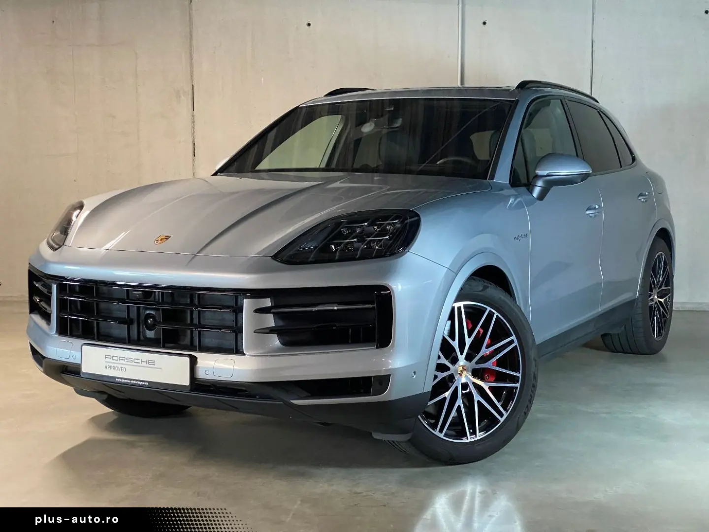 PORSCHE Cayenne S E-Hybrid  Hinterachslenkung  InnoDrive