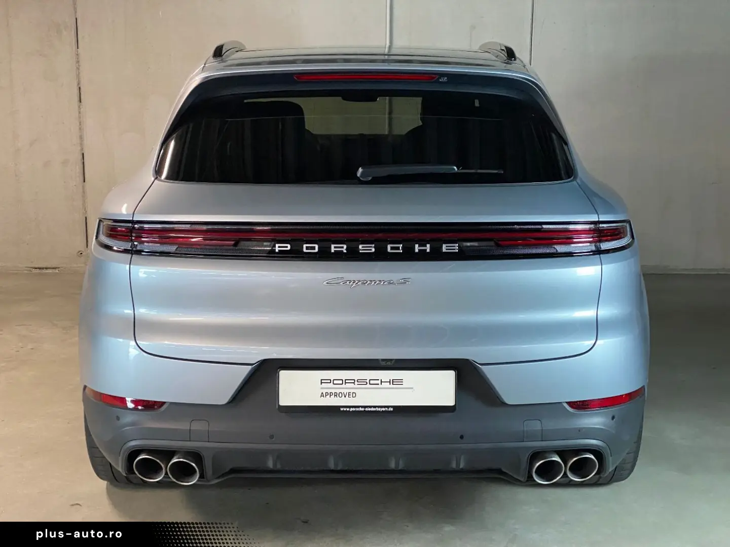 PORSCHE Cayenne S E-Hybrid  Hinterachslenkung  InnoDrive