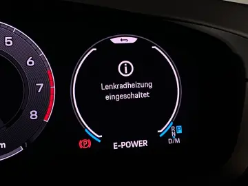 PORSCHE Cayenne S E-Hybrid  Hinterachslenkung  InnoDrive