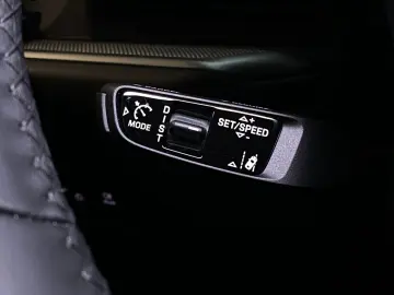 PORSCHE Cayenne S E-Hybrid  Hinterachslenkung  InnoDrive