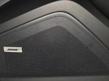 PORSCHE Cayenne S E-Hybrid  Hinterachslenkung  InnoDrive