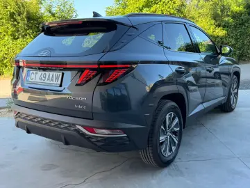 Hyundai Tucson Hybrid 1.6 L 230CP 4WD 6AT Style