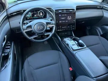 Hyundai Tucson Hybrid 1.6 L 230CP 4WD 6AT Style