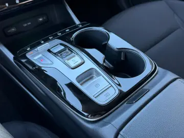 Hyundai Tucson Hybrid 1.6 L 230CP 4WD 6AT Style