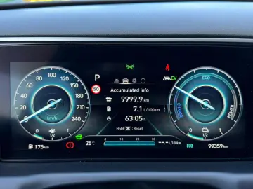 Hyundai Tucson Hybrid 1.6 L 230CP 4WD 6AT Style