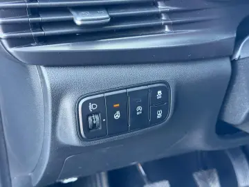 Hyundai i20 1.2 L 84CP 5DR LED Line