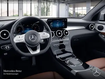 MERCEDES-BENZ GLC300de 4M Offroad AMG Pano Dist Sitzkli 360