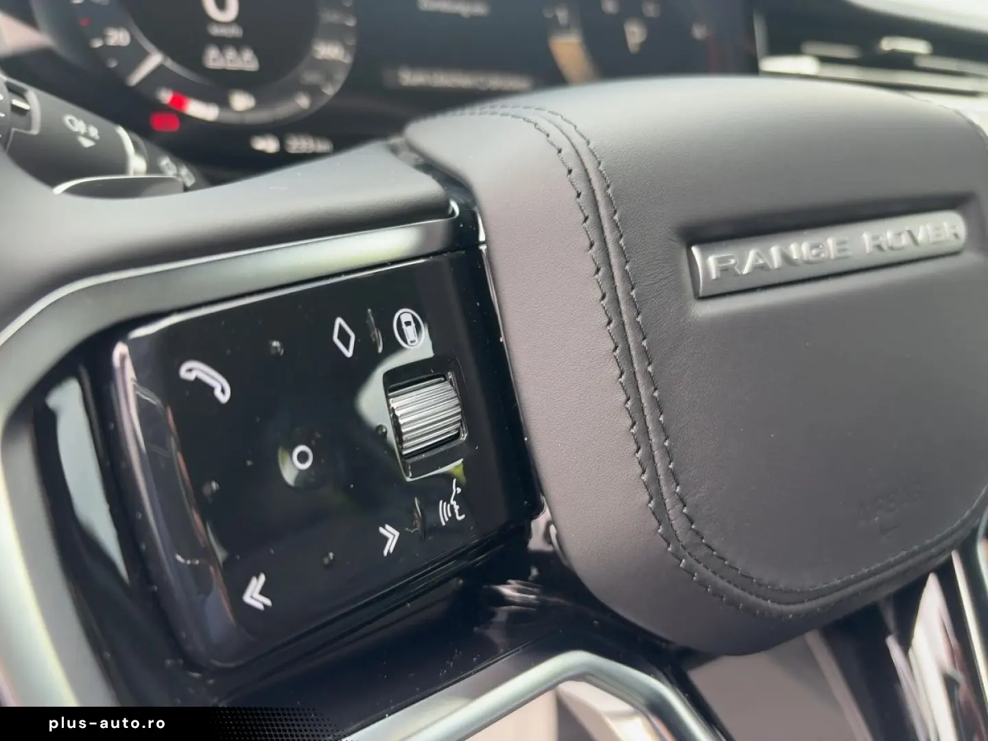LAND ROVER Range Rover Sport D300 SE Luft 23   Stormer Pack