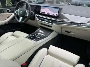 BMW X5 40d M SPORT PRO.SKY.SOFTCL.LUFTFEDER.AHK.22