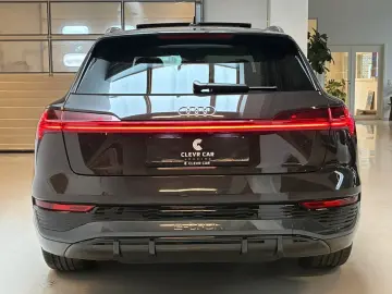 AUDI Q8 e-tron 55 quattro S line ACC TRAILER PANO MEM