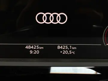 AUDI Q8 e-tron 55 quattro S line ACC TRAILER PANO MEM