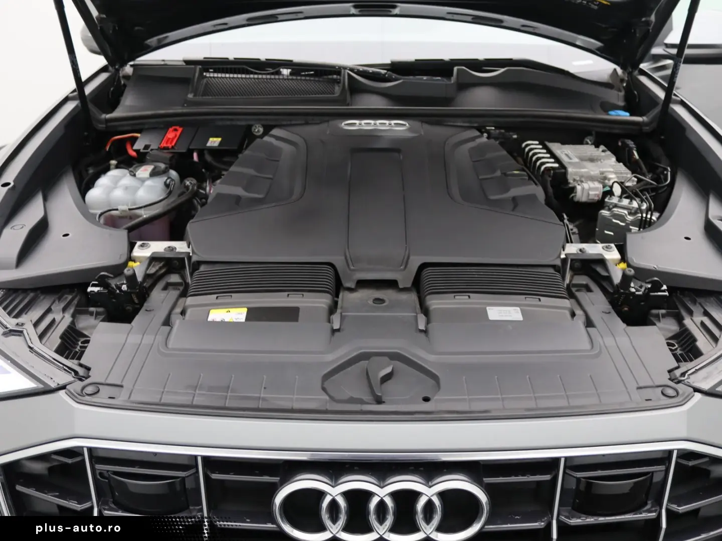 AUDI Q8 S-Line select 45 TDI quattro   Standh  Pano
