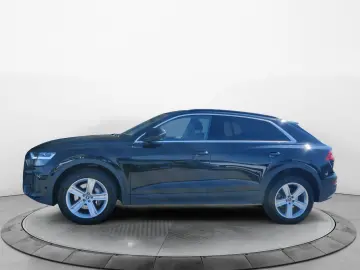 AUDI Q8 55 TFSI q. Tiptr.  ACC  Ambiente Plus  Memory