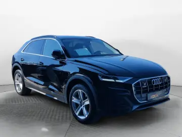 AUDI Q8 55 TFSI q. Tiptr.  ACC  Ambiente Plus  Memory