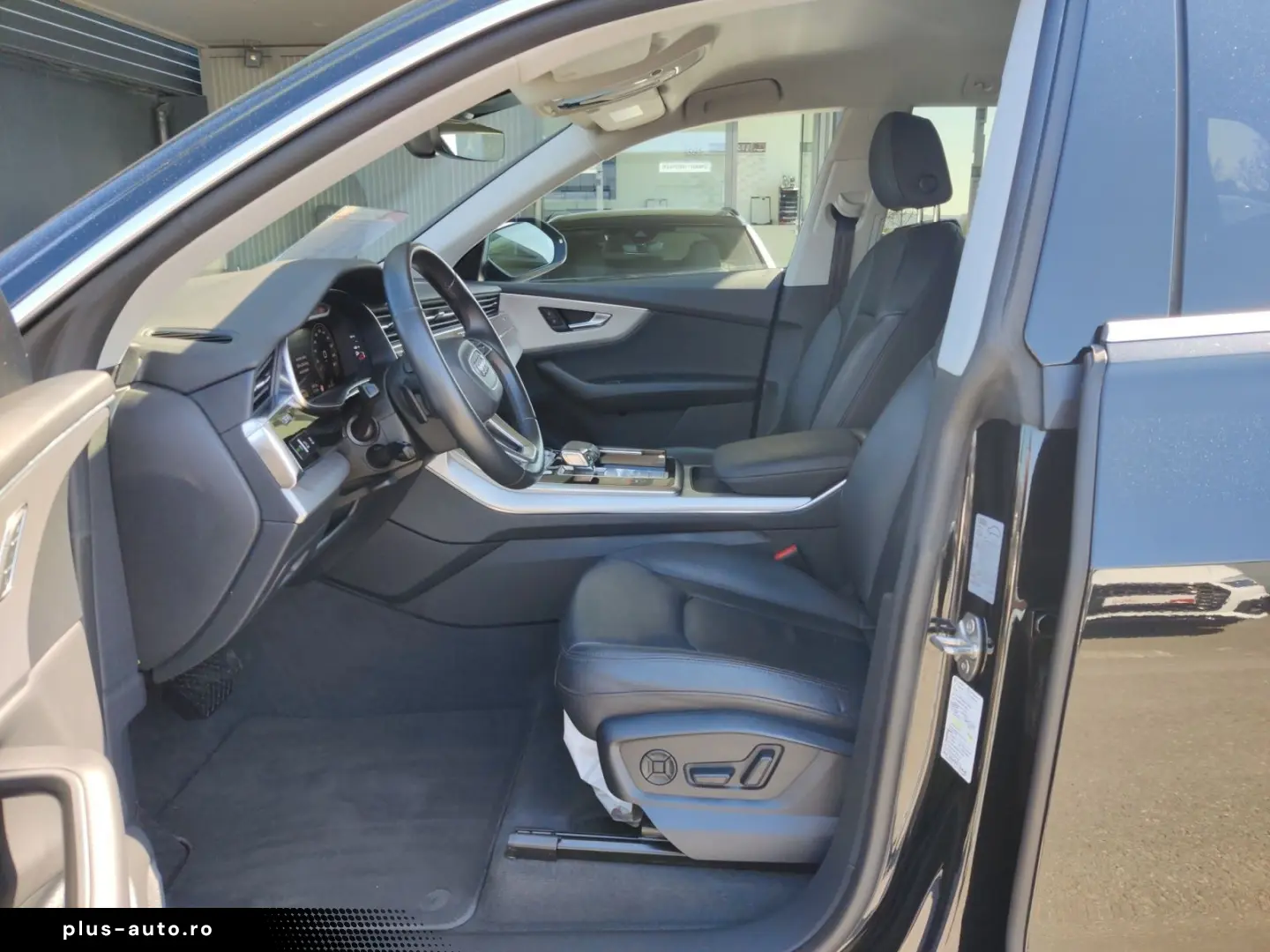 AUDI Q8 55 TFSI q. Tiptr.  ACC  Ambiente Plus  Memory
