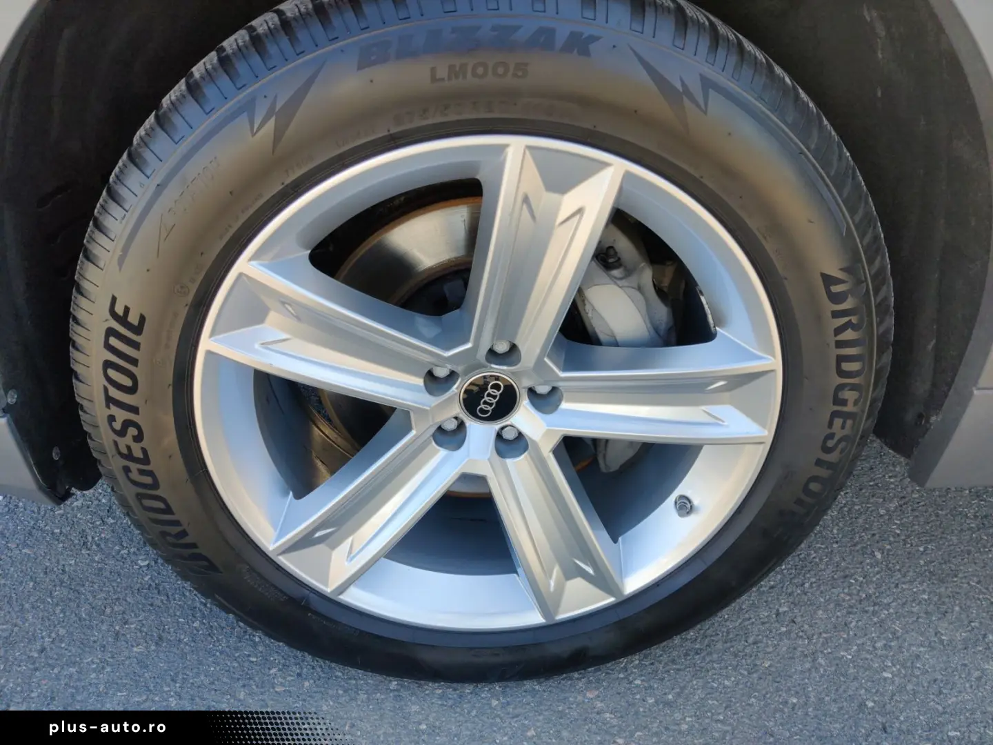 AUDI Q8 55 TFSI q. Tiptr.  ACC  Ambiente Plus  Memory