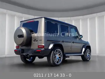 MERCEDES-BENZ G 63 AMG   Fond Entertainment  Standhe…