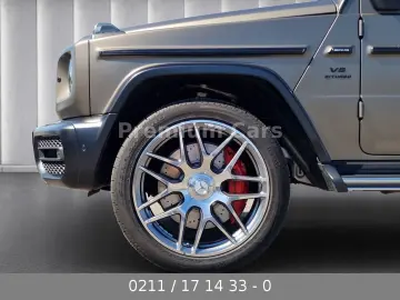 MERCEDES-BENZ G 63 AMG   Fond Entertainment  Standhe…