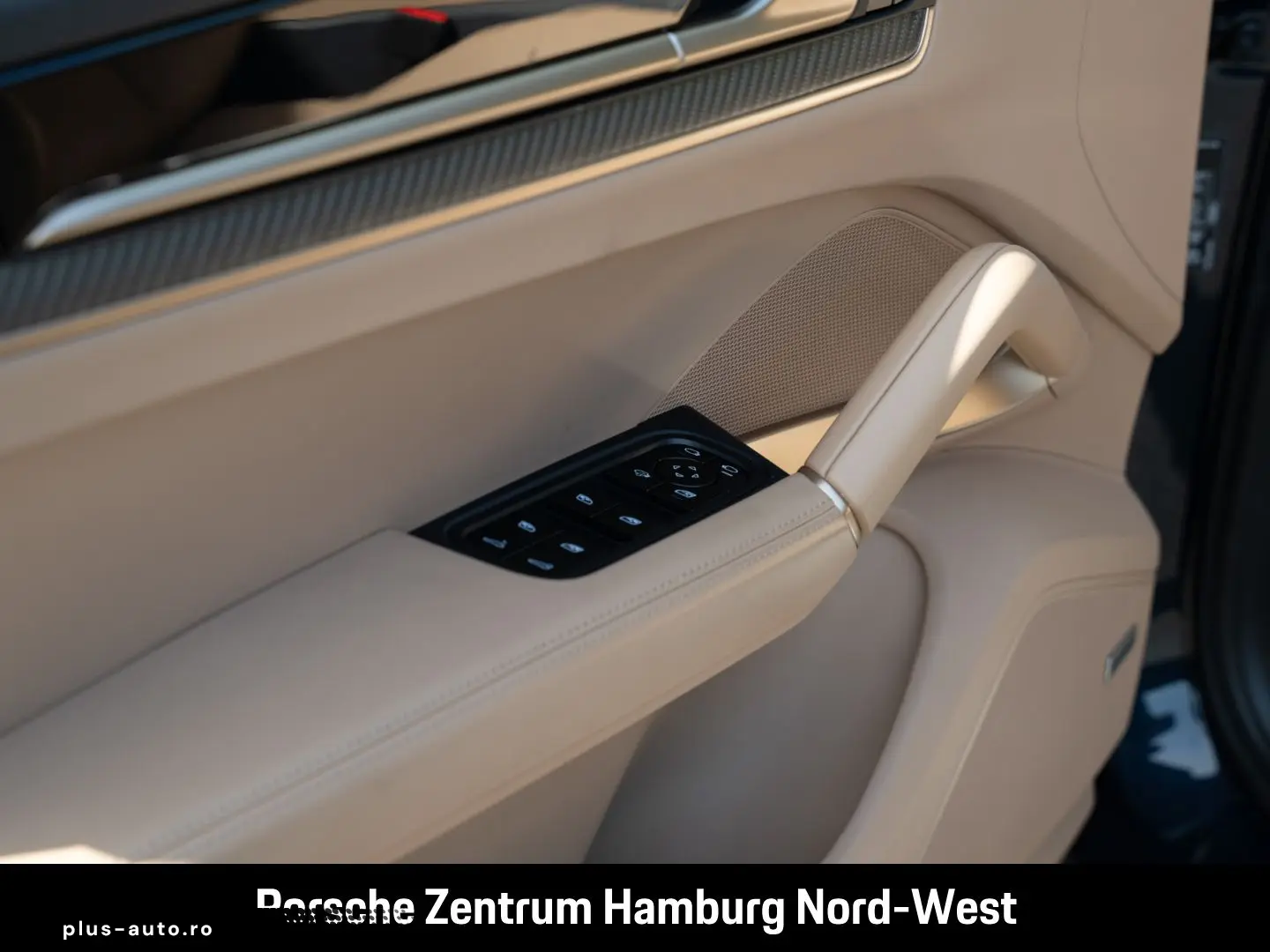 PORSCHE Cayenne S Coupe PASM InnoDrive ParkAssistent