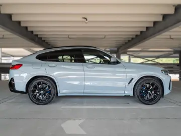 BMW X4 30d M Sport ACC Pano AHK Standhzg. Laser HUD