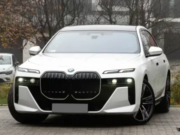 BMW 740d xDrive M Sport   Finanțare Leasing