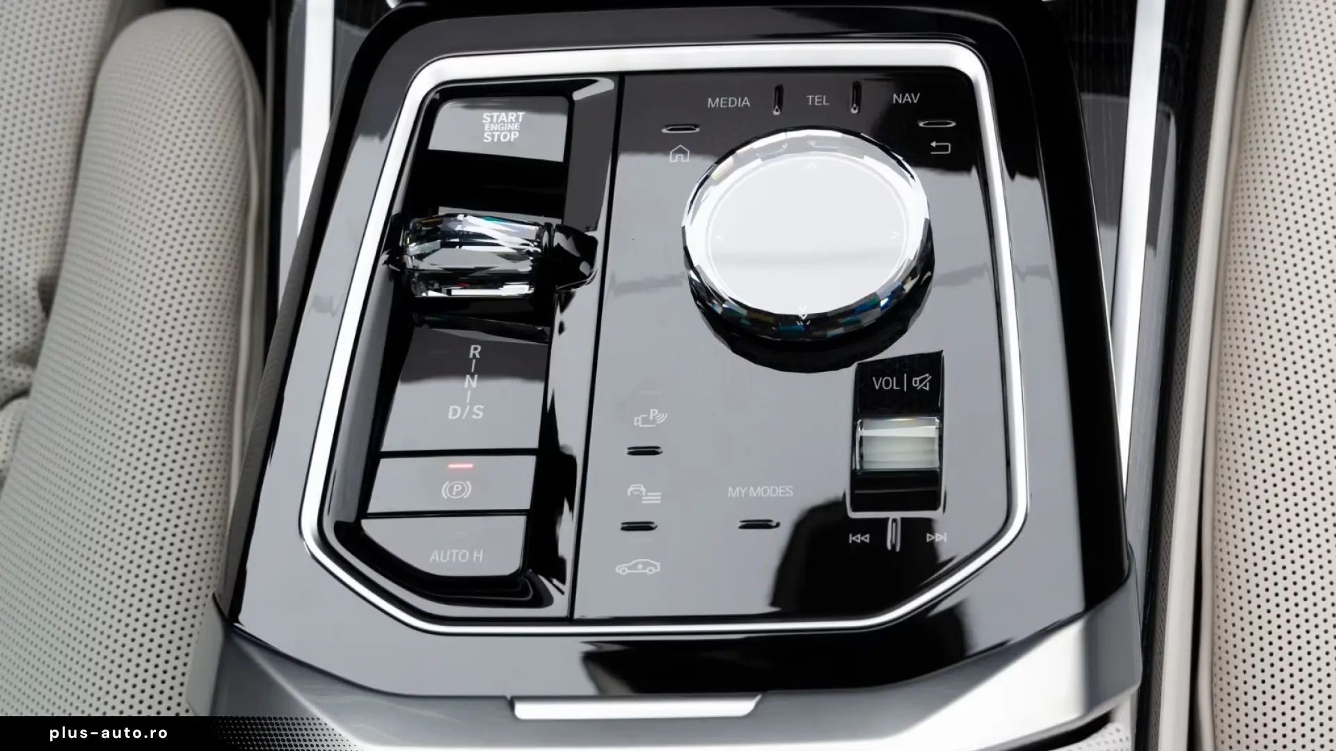 BMW 740d xDrive M Sport   Finanțare Leasing